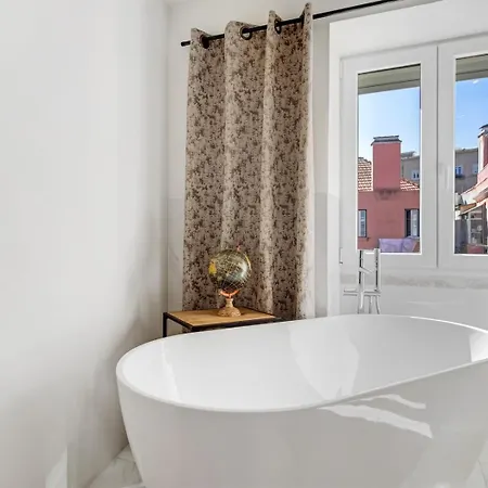 Luxe Penthouse - & Taje View | By Airnest * Lissabon