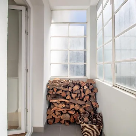 Luxe Penthouse - & Taje View | By Airnest * Lissabon